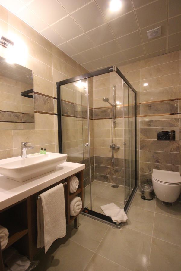 Garden Zara Hotel Bagian luar foto